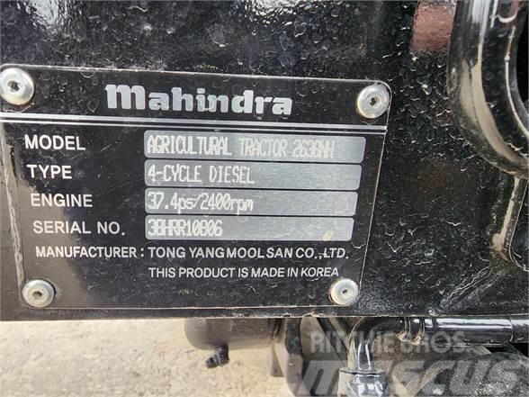 Mahindra 2638 HST Tractoren
