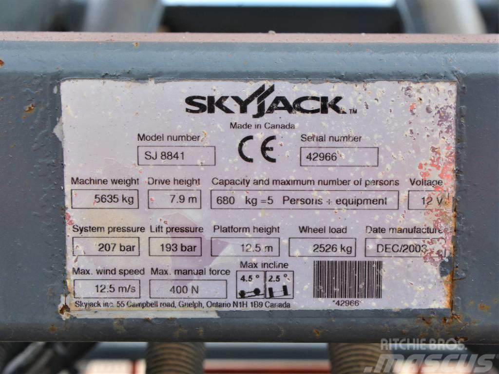 SkyJack SJ 8841 RT Schaarhoogwerkers