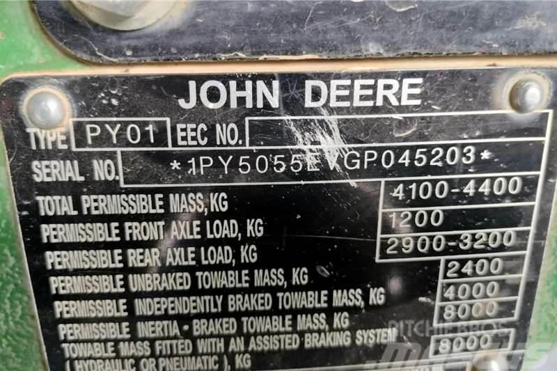John Deere 5055E MOD Tractoren