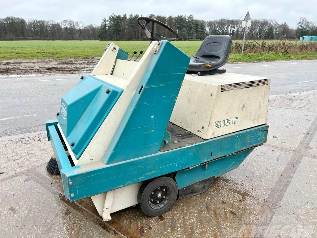 Tennant 215E Sweeper - Good Working Condition Veegmachines