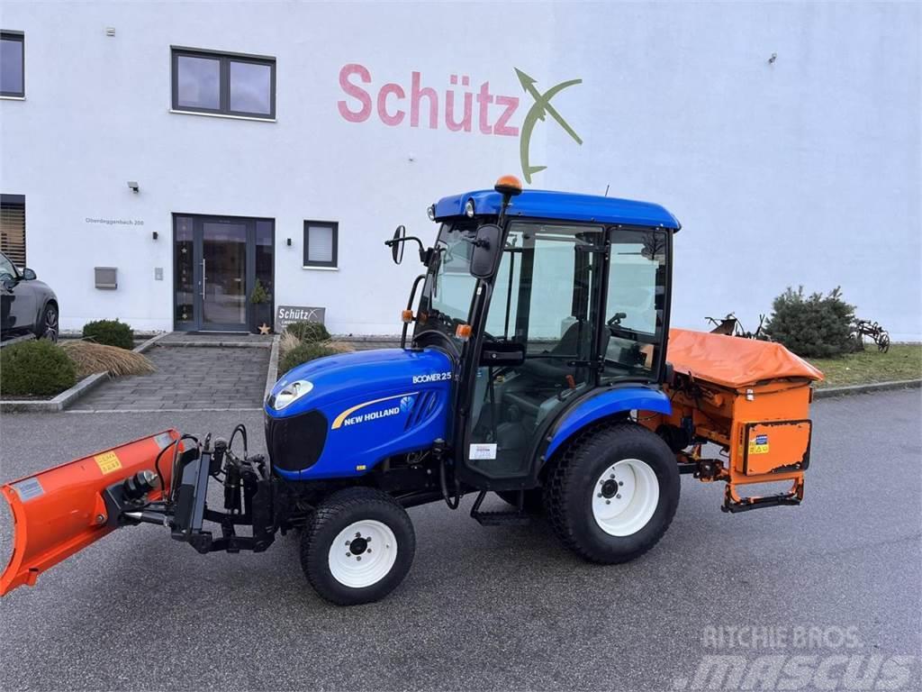 New Holland Boomer 25, Schiebeschild, Salzstreuer, Schneeschil Tractoren