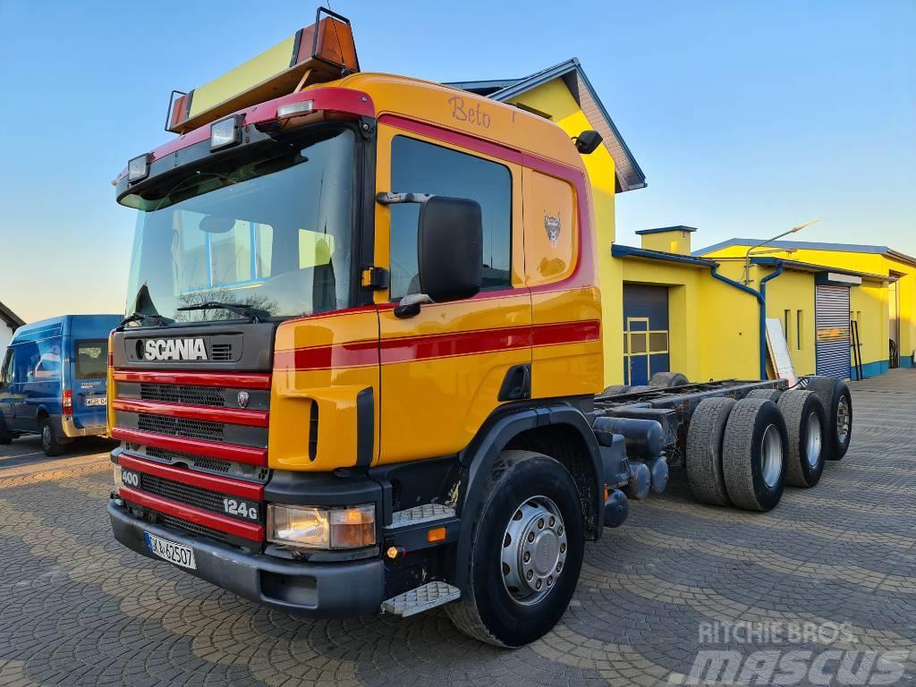 Scania 124L400 8x4 Chassis met cabine