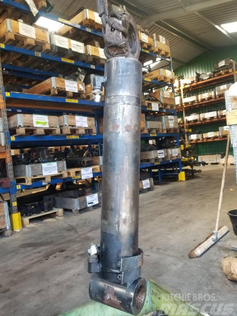 Ponsse Wisent Main Lift Cylinder Hydraulics