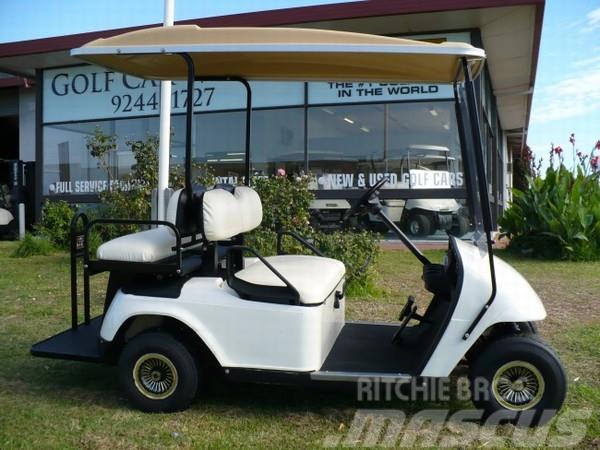  Rental 4-seater people mover Golfkarren / golf carts