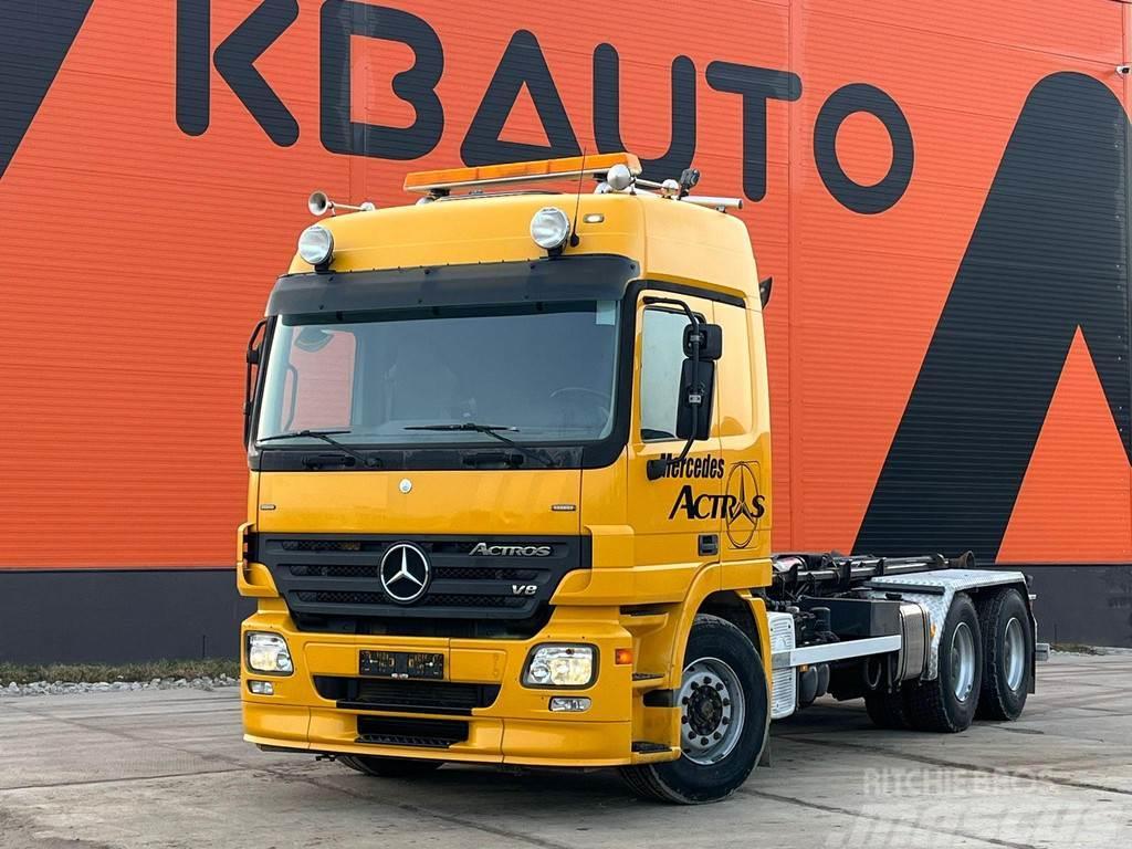 Mercedes-Benz Actros 2654 6x4 HIAB 20 ton / L=5600 mm Vrachtwagen met containersysteem