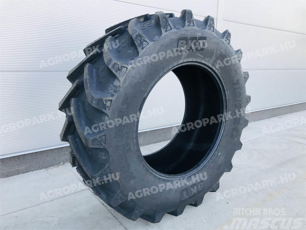 BKT tire in size 710/70R42 Banden, wielen en velgen