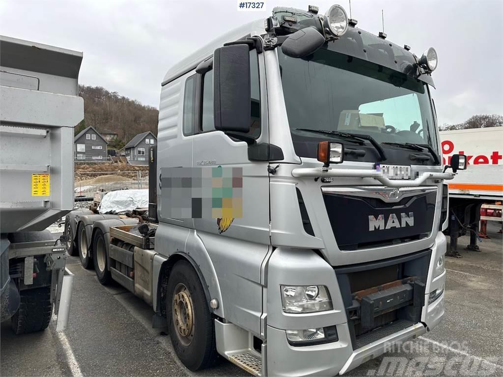 MAN TGX 35.480 8x4 Rep object w/ 20 t hiab hook Vrachtwagen met containersysteem