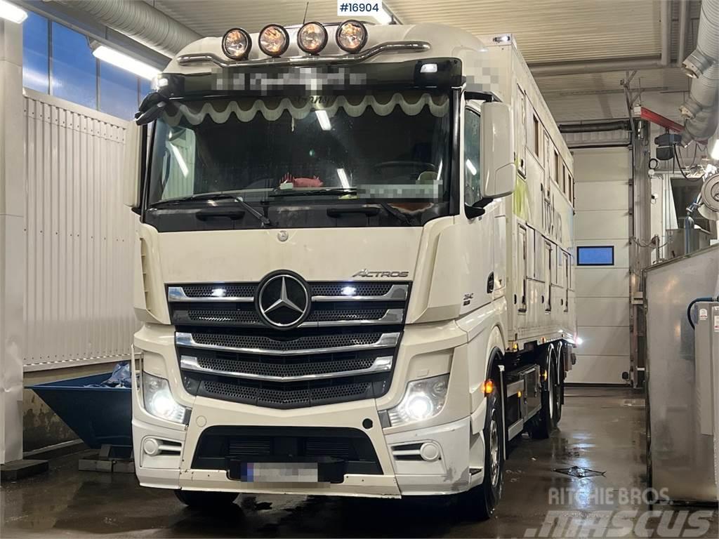 Mercedes-Benz Actros Animal transport truck w/ lift Onderhoud voertuigen