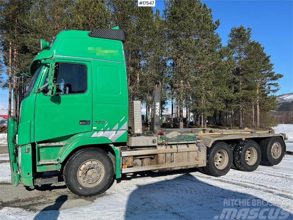 Volvo FH16 700 8x4 tridem hooklift w/ JOAB 24t hook Vrachtwagen met containersysteem