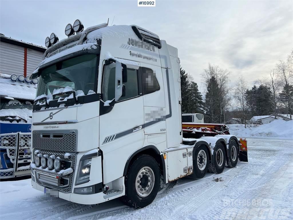 Volvo FH16 8x4 Heavy Duty Tractor with Hydraulics WATCH  Trekkers
