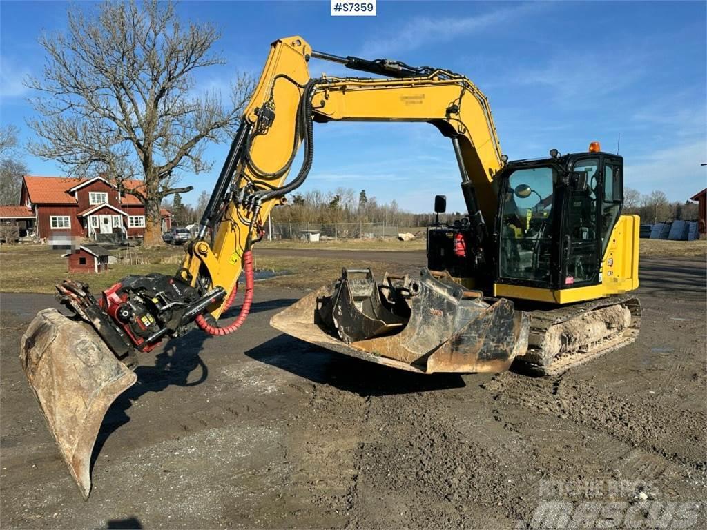 CAT 307.5 Excavator with Rototilt and Tools (SEE VIDE Rupsgraafmachines