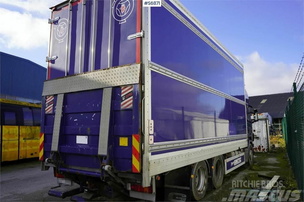Scania R420 Box truck Bakwagens met gesloten opbouw