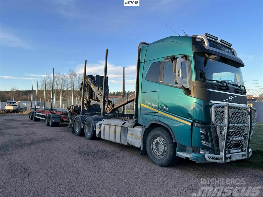 Volvo FH16 Timber truck with trailer and crane Hout-Bakwagens