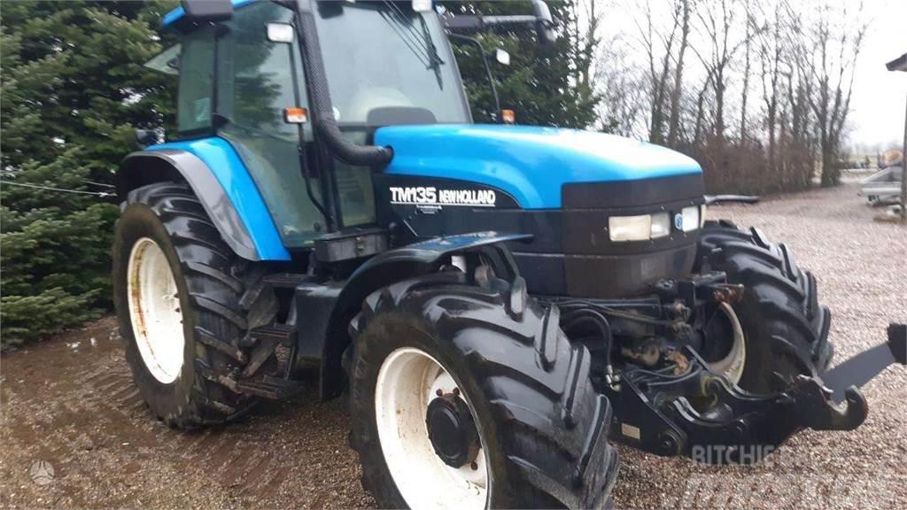 New Holland TM 135 Tractoren