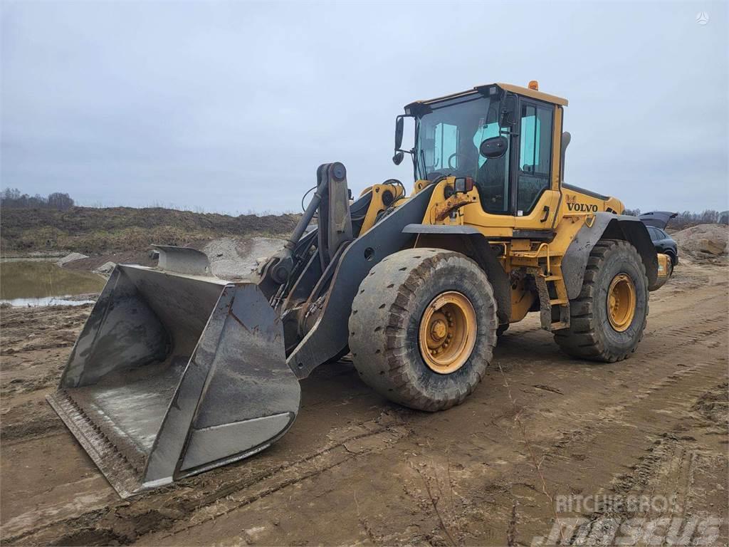 Volvo L120F Tool-carriers
