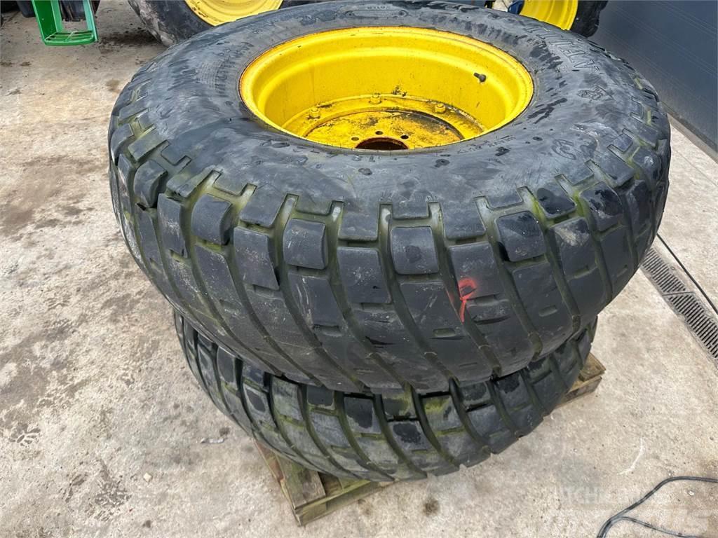 John Deere Grass wheels and tyres Anders