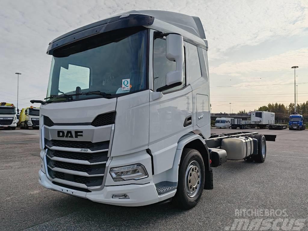 DAF XD 340 FA 4x2 Chassis met cabine