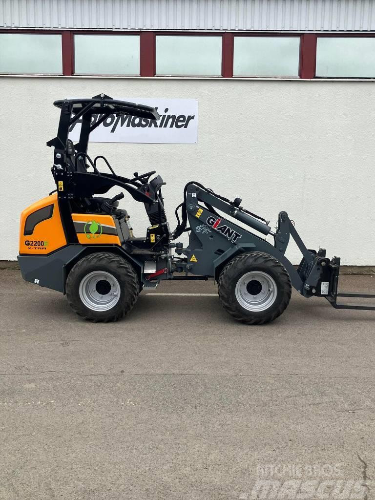 GiANT 2200E X-tra Schrankladers