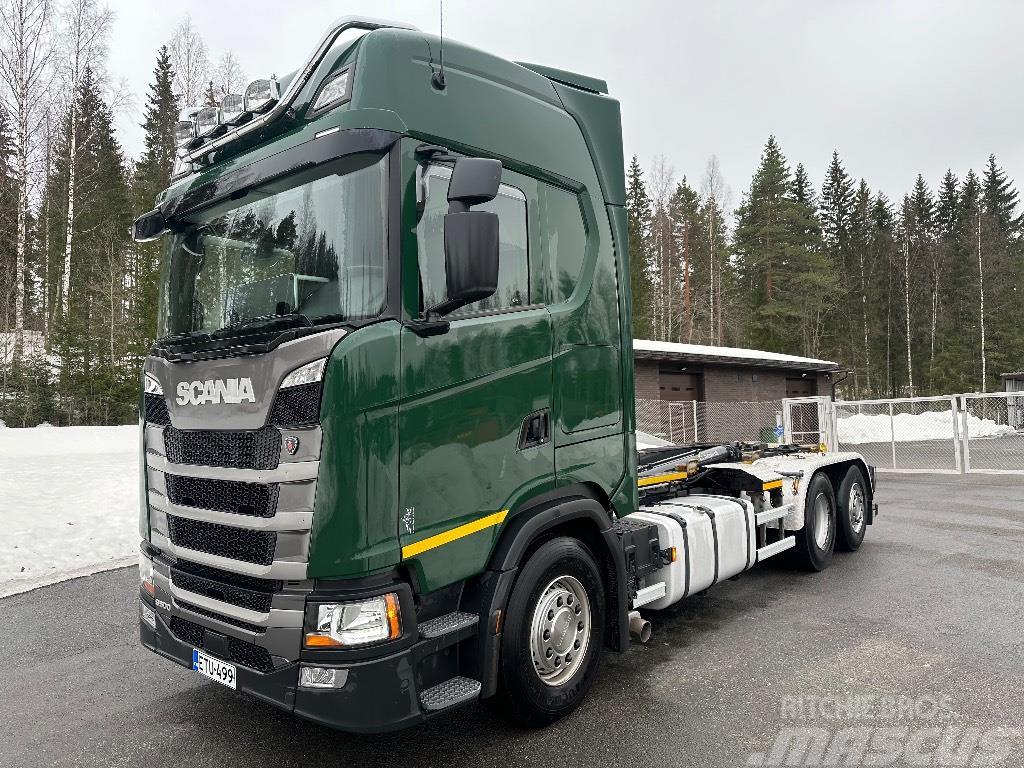 Scania S500 6x2*4 Marrel koukkulaitteella Vrachtwagen met containersysteem