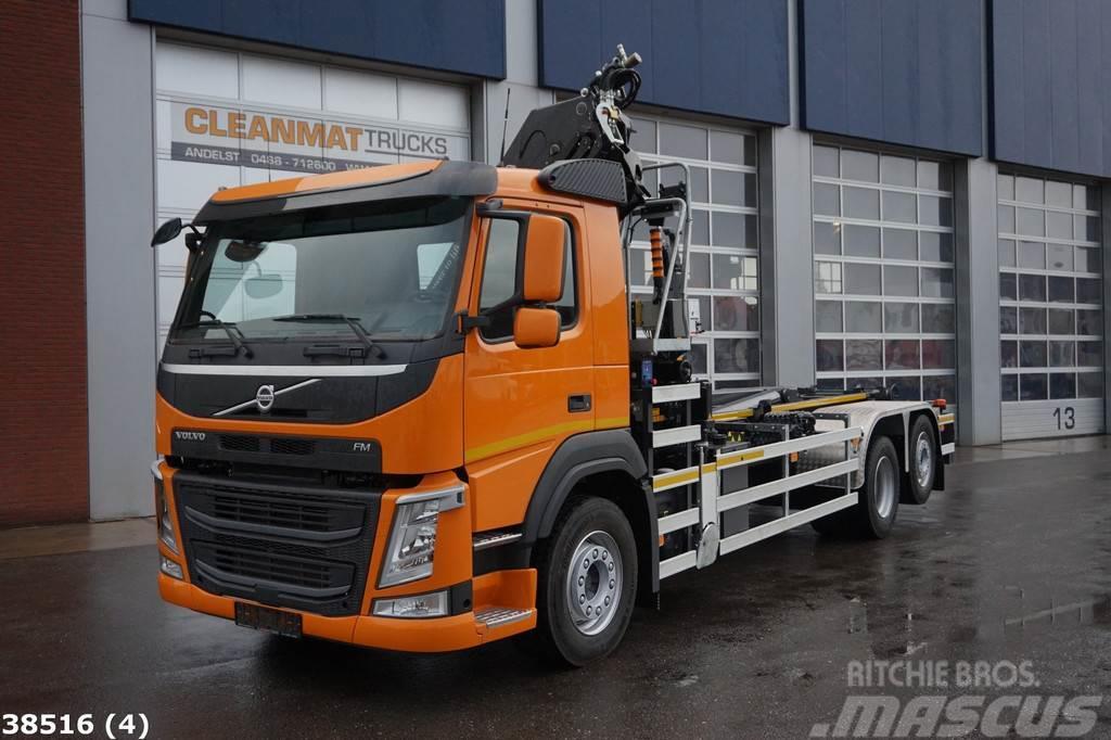 Volvo FM 410 HMF 21 ton/meter laadkraan Vrachtwagen met containersysteem