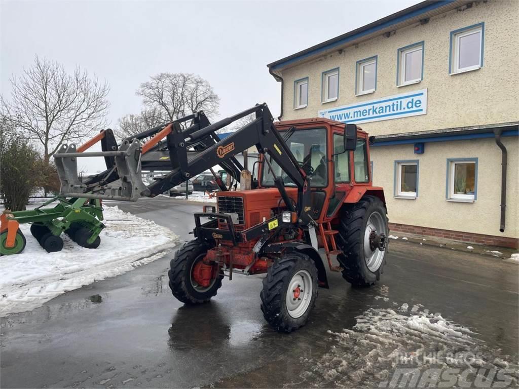 Belarus MTS 82 + Frontlader Tractoren