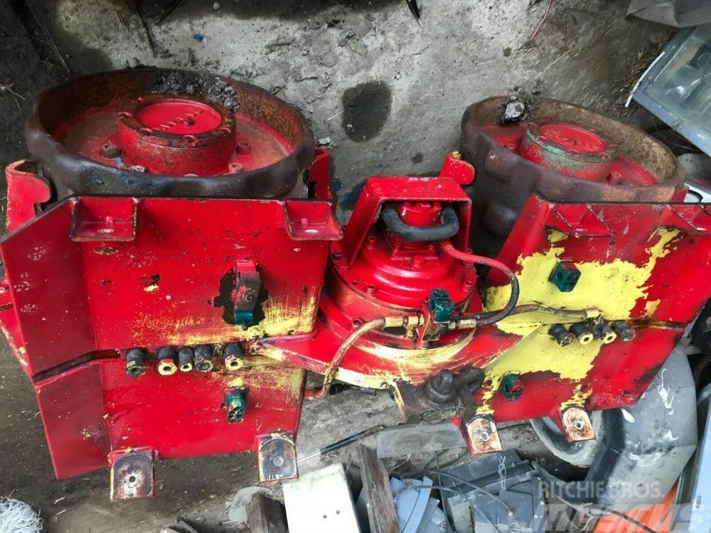 Ammann sheep foot rollers and hydraulic motor Anders