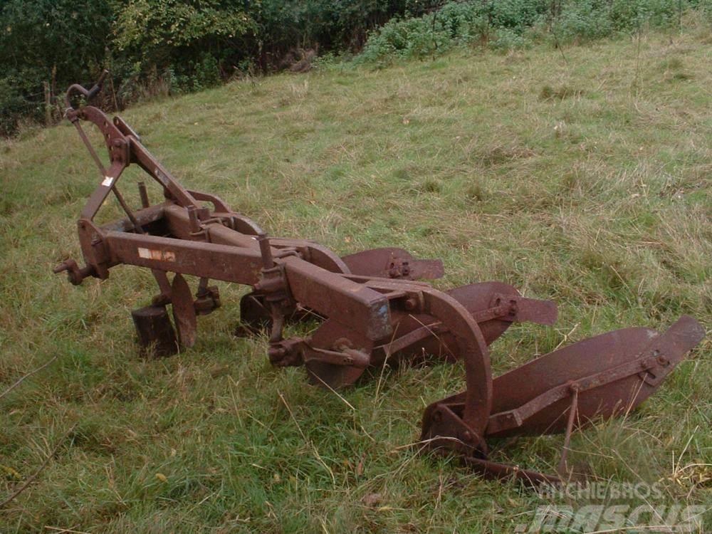 Massey Ferguson three furrow plough Overige componenten