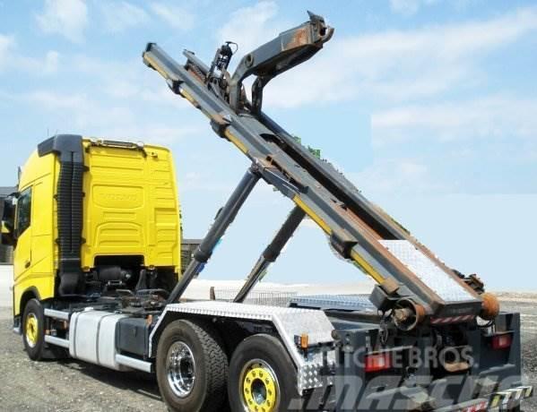 Volvo 500 +Combi-Lift Vrachtwagen met containersysteem