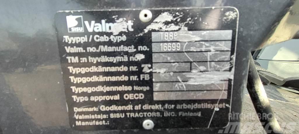Valmet 8750-4-4x4/275 Tractoren