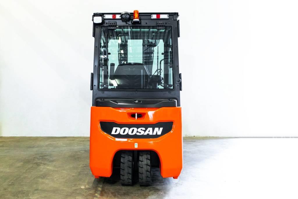 Doosan B20T-7 Plus, Ny elmotviktstruck med hytt Elektrische heftrucks