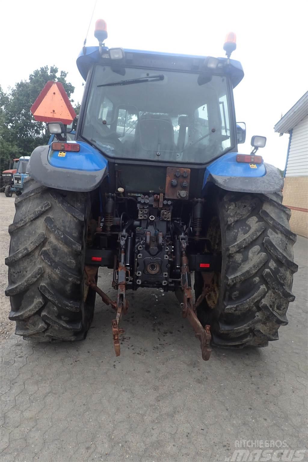 New Holland TM155 Tractoren