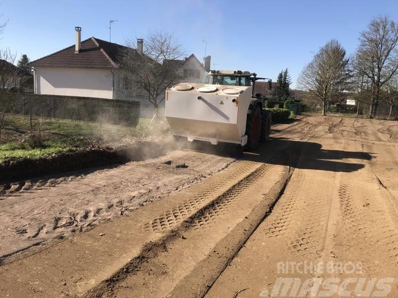  amag Bindemittelstreuer 5 m³ Heckanbau Traktor Asfalt recyclers
