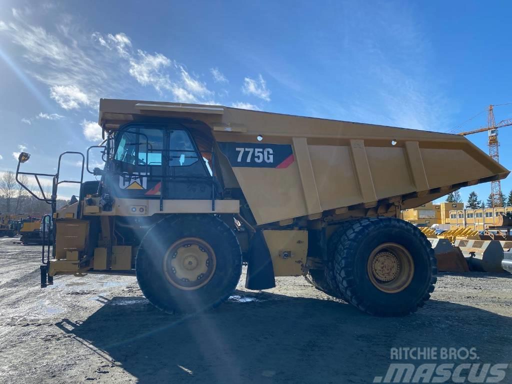 CAT 775 G (2 units available / CE Certified) Starre dumpers