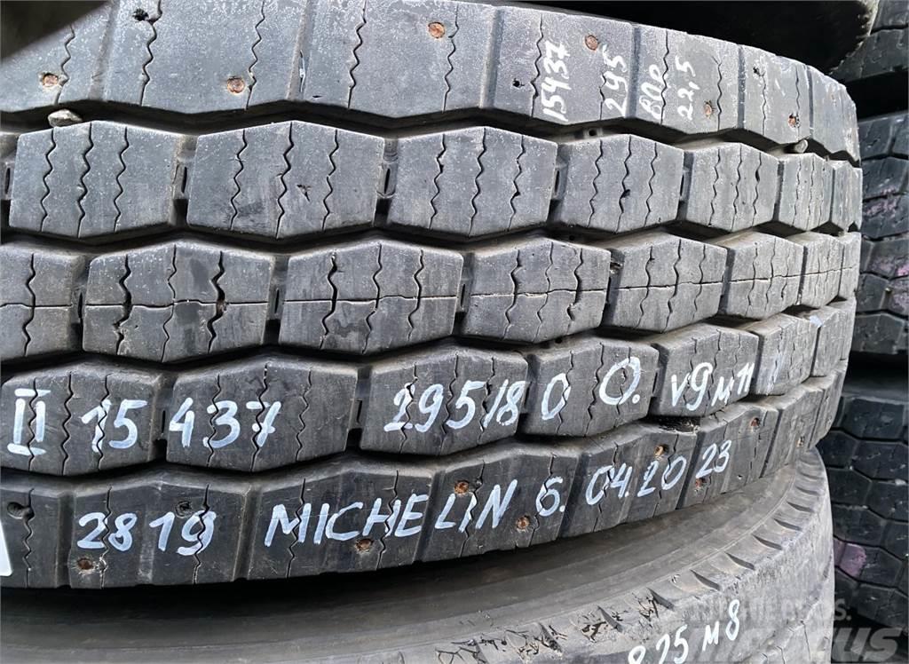 Michelin B7R Banden, wielen en velgen