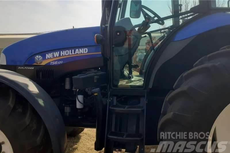 New Holland TS6 120 Tractoren