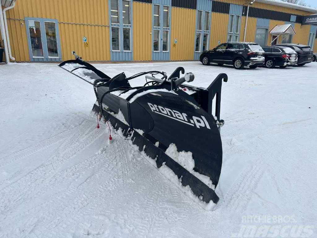 Pronar PUV 3300 M Sneeuwschuivers en -ploegen