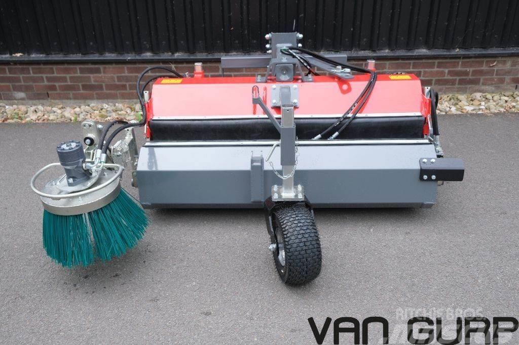 Weidemann Veegmachine met hydraulische opvangbak en zijborst Veegmachines