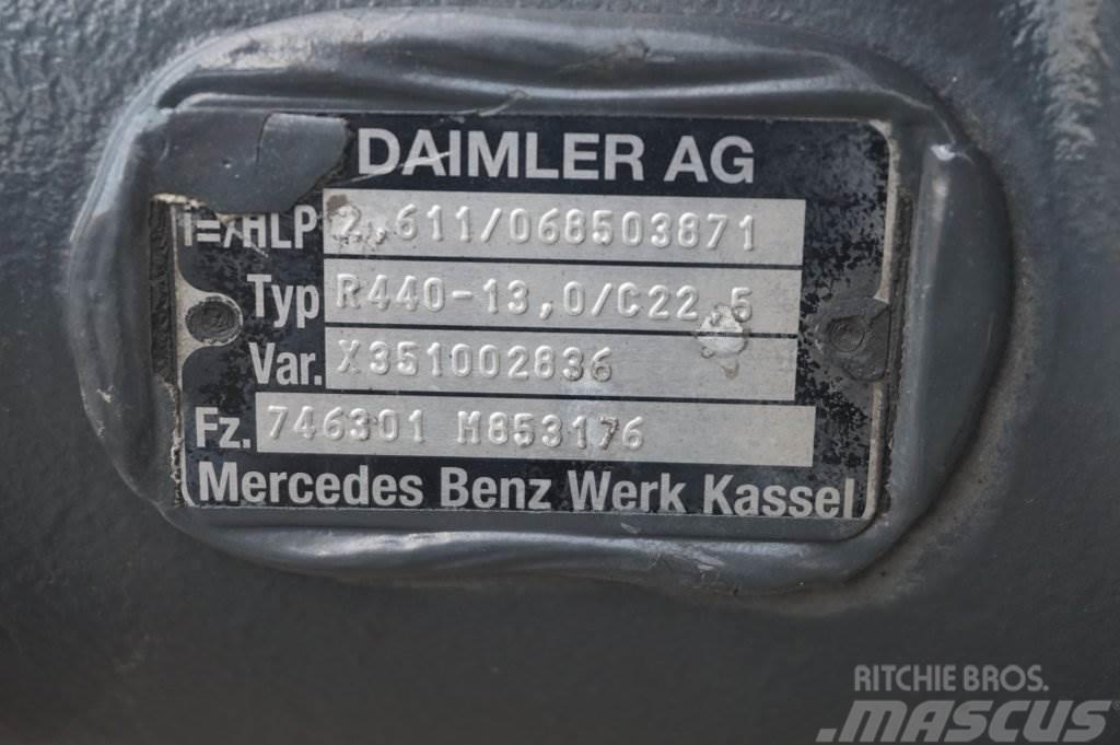 Mercedes-Benz R440-13A/C22.5 47/18 Assen
