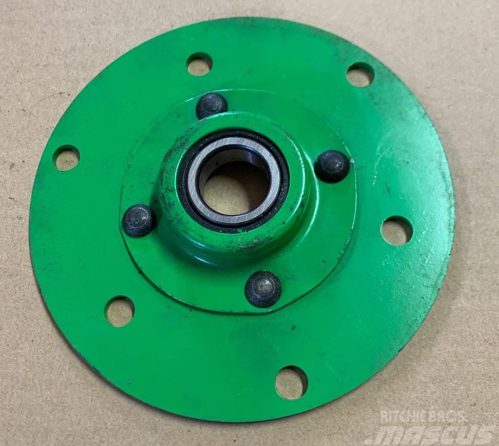 Deutz-Fahr Cutter bar bearing house with bearing 06508870 Chassis en ophanging