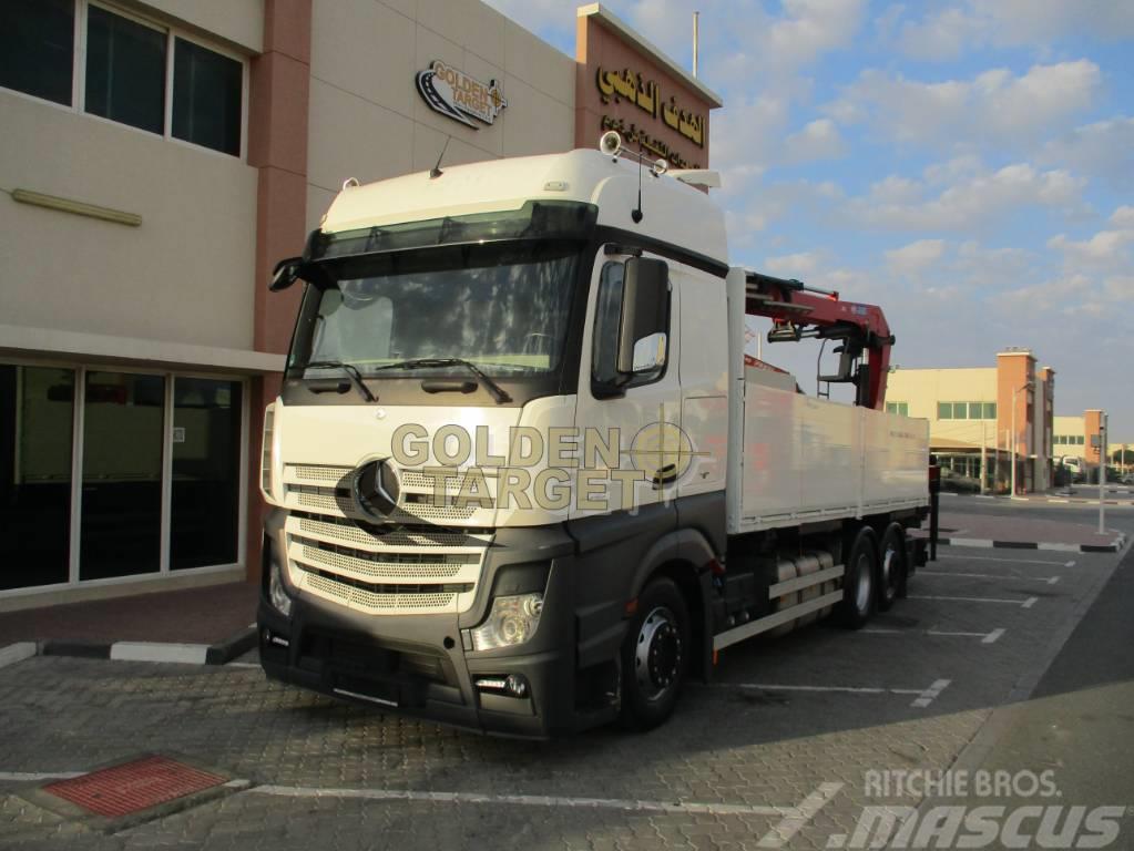 Mercedes-Benz Actros 2545 6x2 Truck w/ HMF2120K3 Block Crane Vlakke laadvloer met kraan
