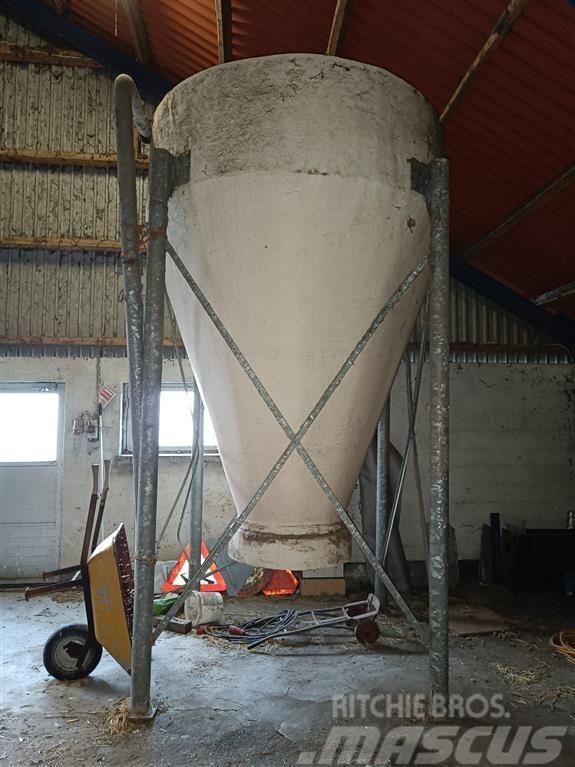  Flex  silo 3-4 tons Uitkuilmachines