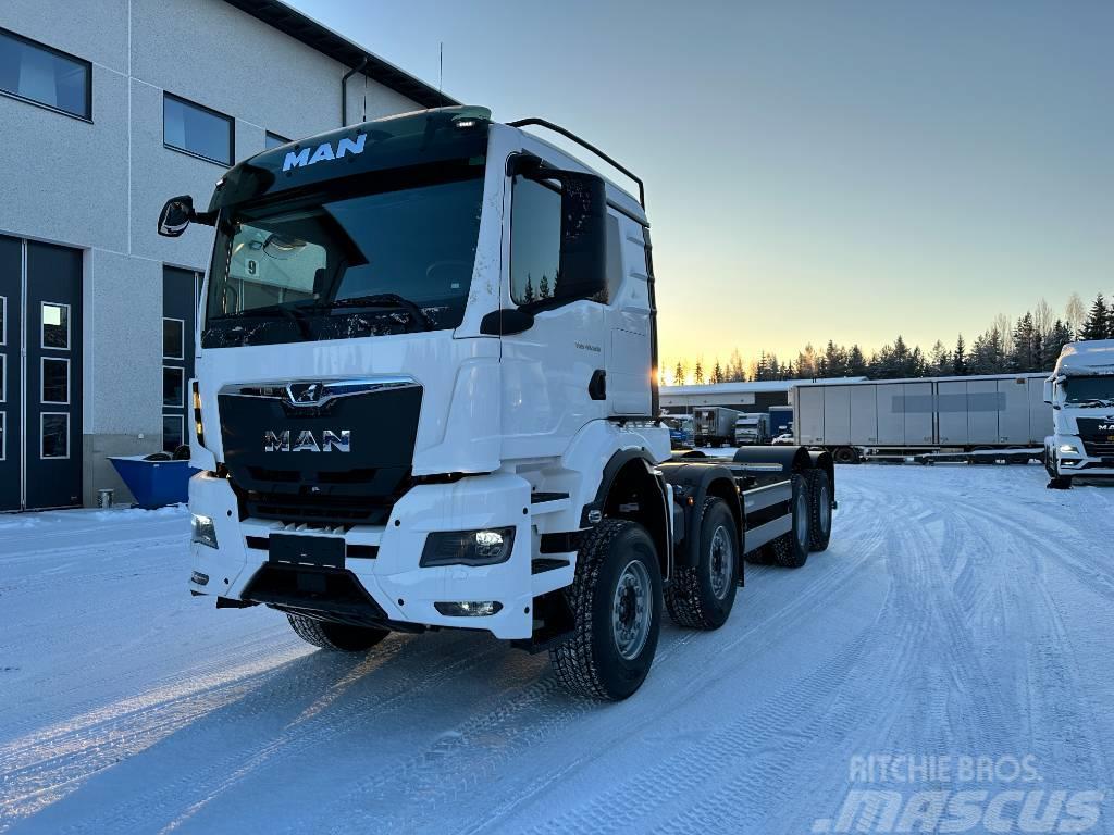 MAN TGS 41.520 8x4 BB/3205 Chassis met cabine