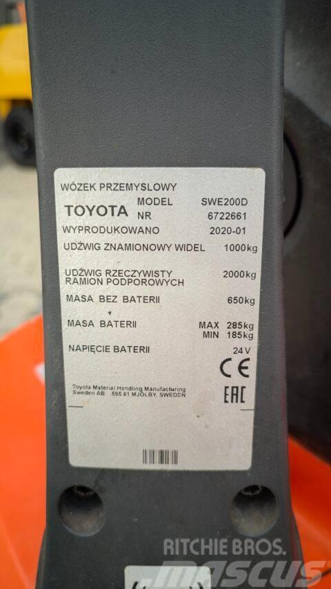 Toyota SWE200D Meeloop stapelaar