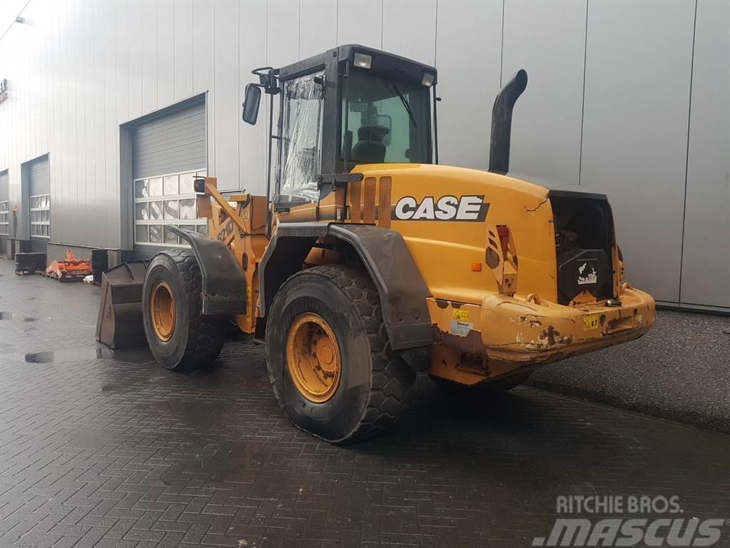 CASE 621D -  (For parts) Wielladers