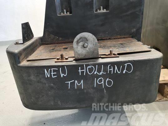 New Holland TM 175 fuel tank Cabine en interieur