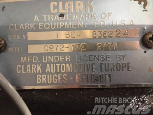 Clark converter Model C272-132 2/77 ex. Rossi 950 Transmissie