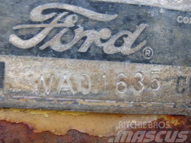 Ford 4550 4x2 rendegraver til ophug Graaf-laadcombinaties