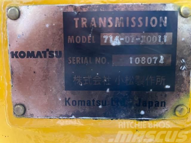 Komatsu WF450 transmission Model 714-07-X 0011 ex. Komatsu Transmissie
