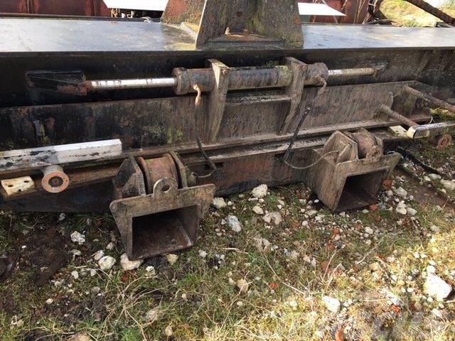  Spreader 20/40 ft container ex. Fantuzzi SC400 - m Opslag containers