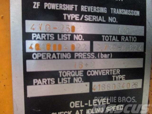 ZF 4WG-25 1202 transmission ex. Hyundai HL35 Transmissie